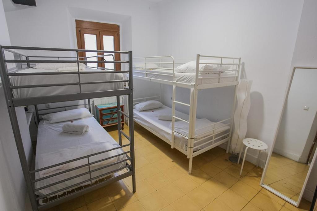 Barbatuke - Art & Hostel Pensión Málaga