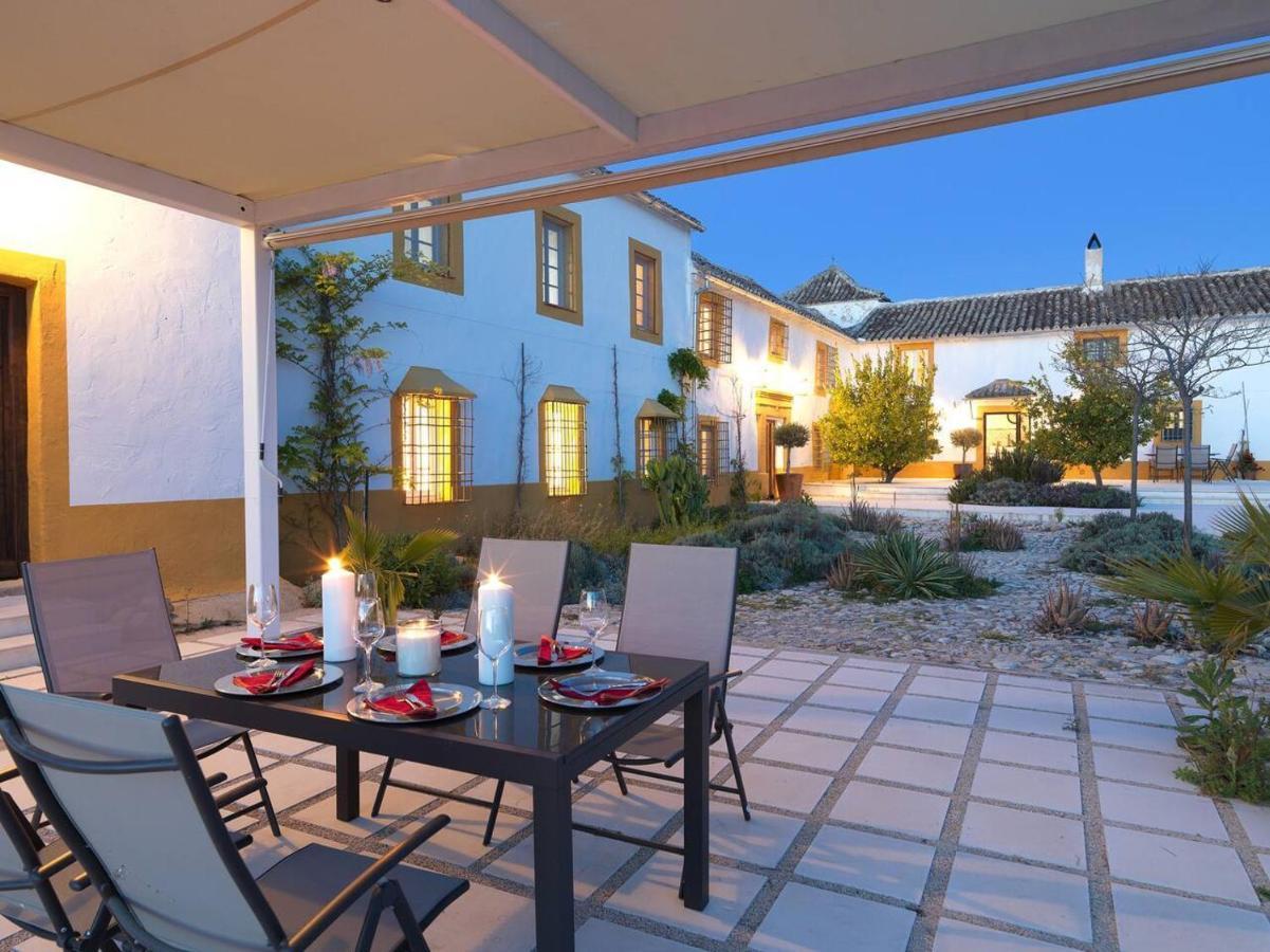 Villa Beautiful 7-bed In *