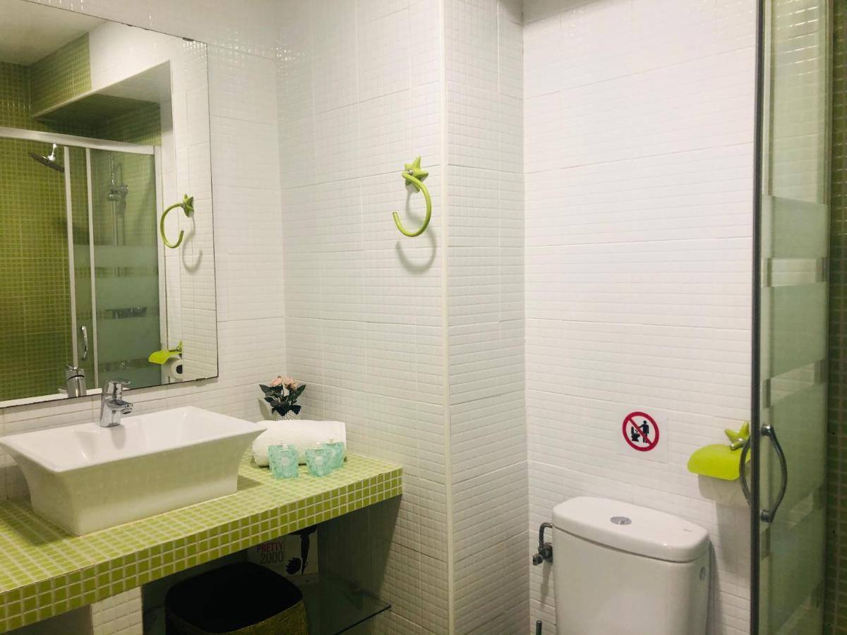 Kawaii Beachfront Malagueta Lägenhet *