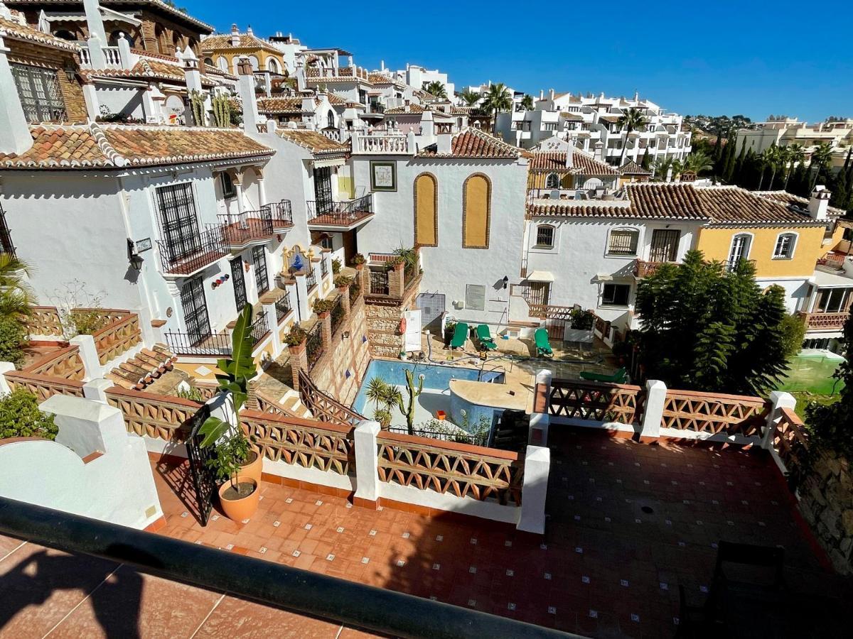 Semidetached Duplex At Puebla Aida, Mijas Golf With Pool, Golf And Sea Views Feriehus