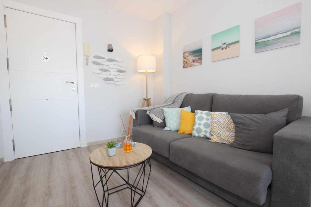 Apartamento En 1ª Linea De Playa Con Vistas Al Mar * Málaga