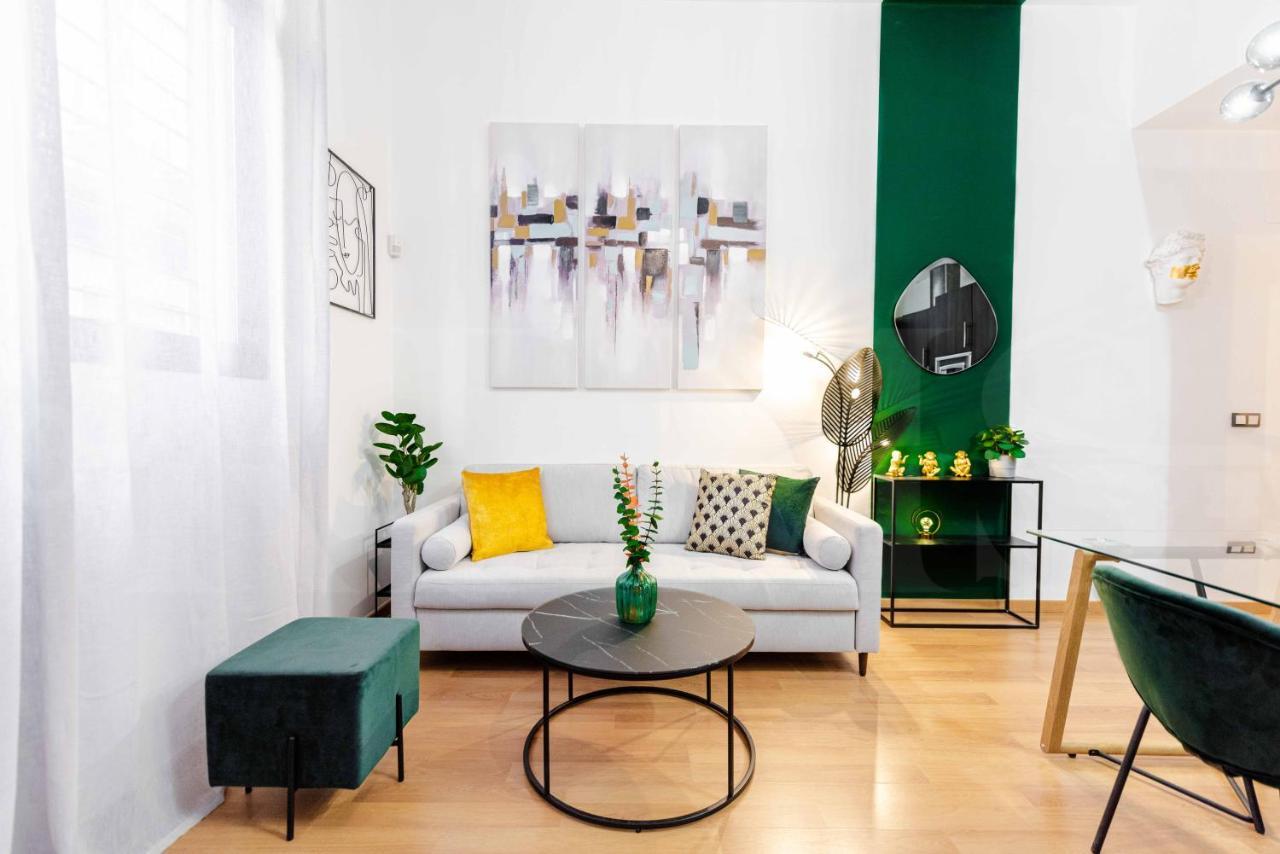 Appartement Deluxe Apartment With Common Swimming Pool - Center
