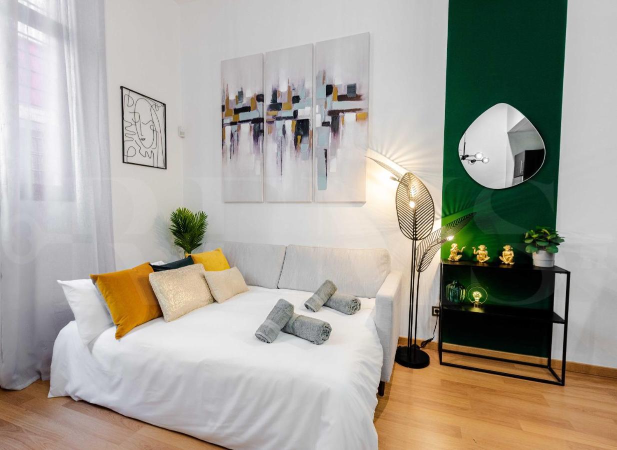Appartement Deluxe Apartment With Common Swimming Pool - Center *