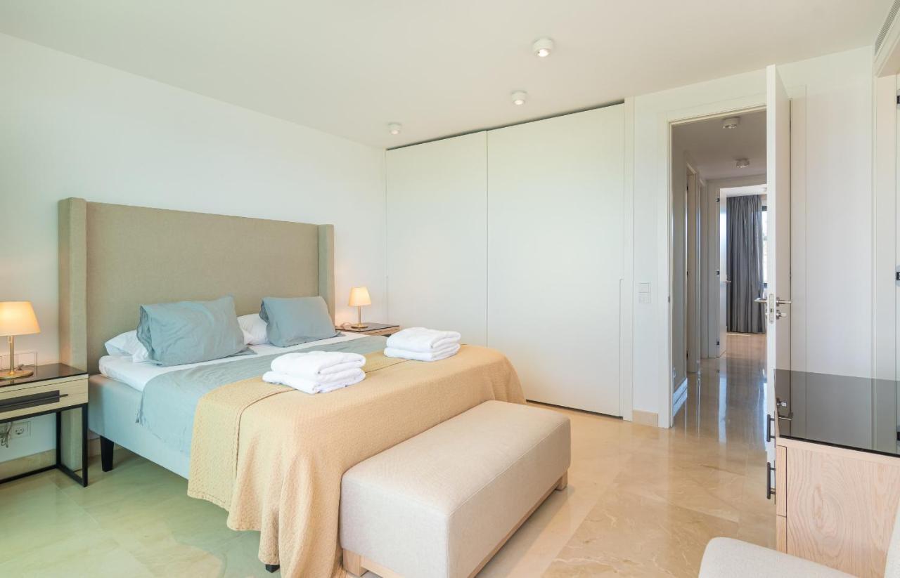 Luxurious Townhouse With Roof Plunge Pool Casa de férias Málaga