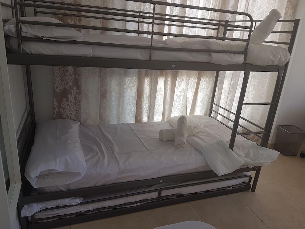 Hotell Residencia Universitaria Alboran Málaga