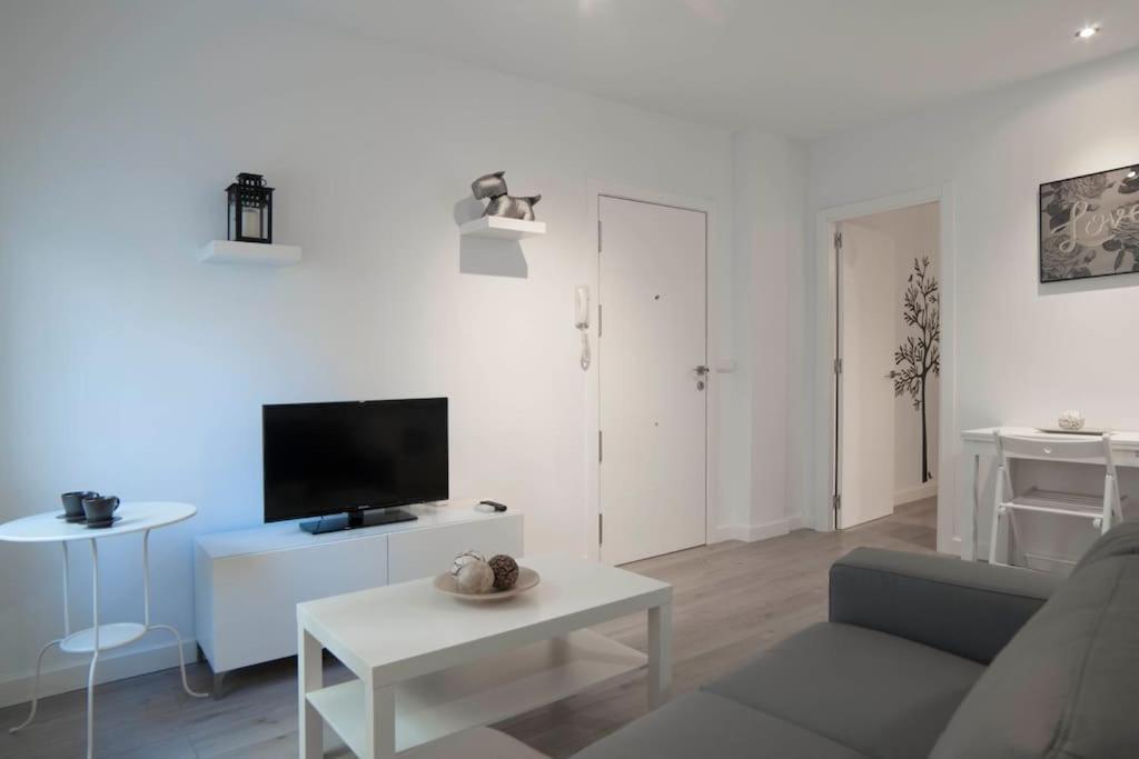 Apartamento Moderno En Plaza Merced Málaga
