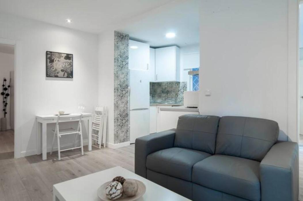 Moderno En Plaza Merced Apartamento Málaga