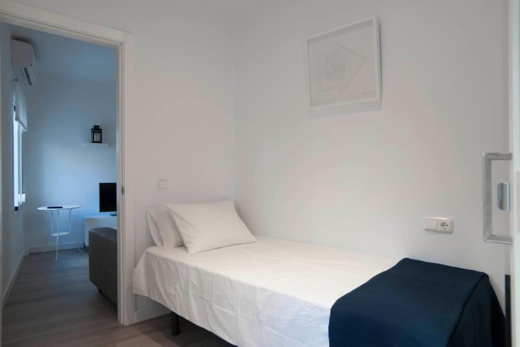 Moderno En Plaza Merced Apartamento
