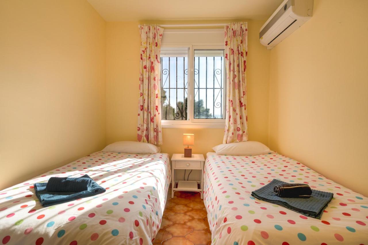 3 Bedroom House, 400m To The Beach, Near La Cala De Mijas *