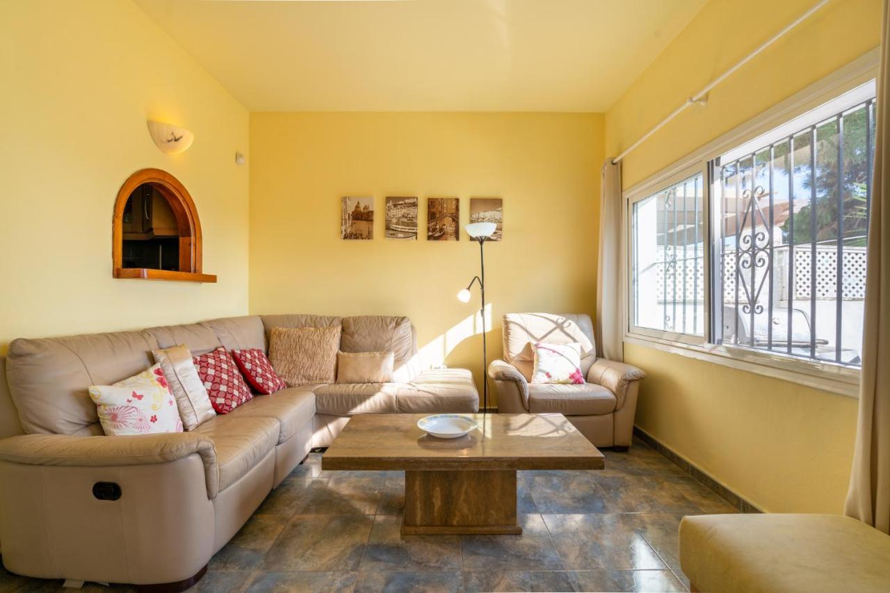 3 Bedroom House, 400m To The Beach, Near La Cala De Mijas Málaga