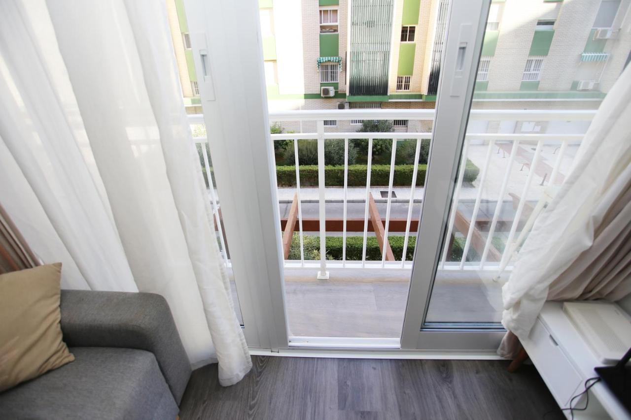 Apartamento En Calle Mendoza - Zona Huelin & 300 Mts De La Playa Malaga