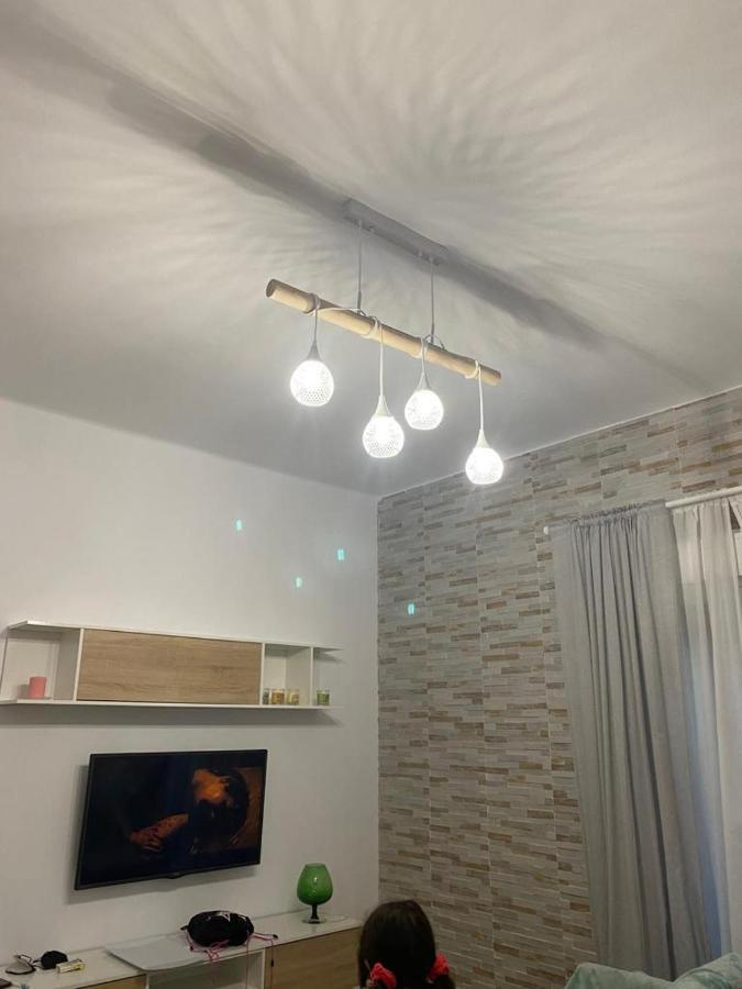 Crisana Apartamento