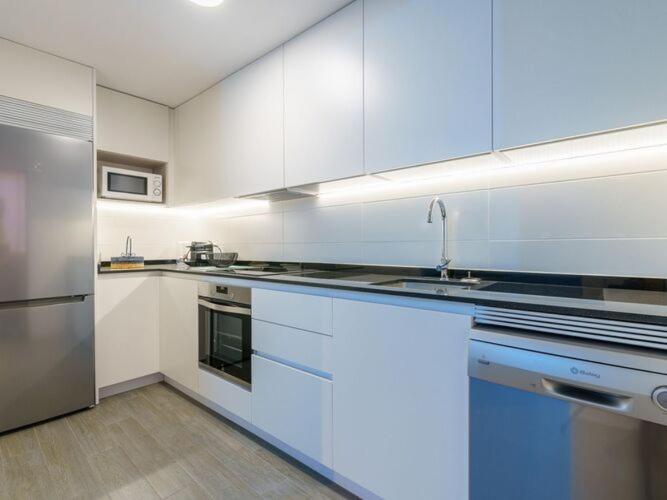 Apartment Apartment, *