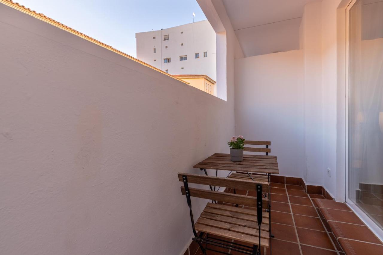 Appartement Fun Building By Homeabout