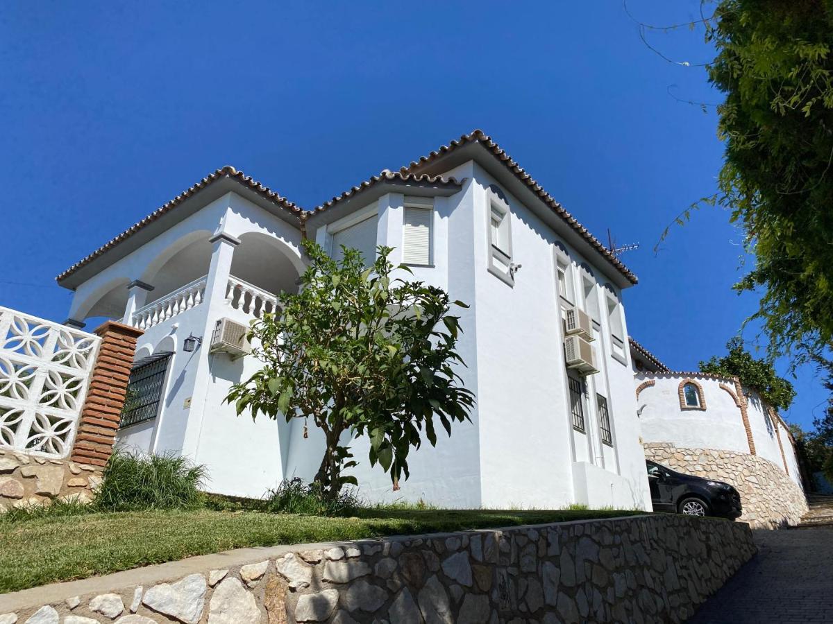 With A Big Garden And Heated Pool Villa