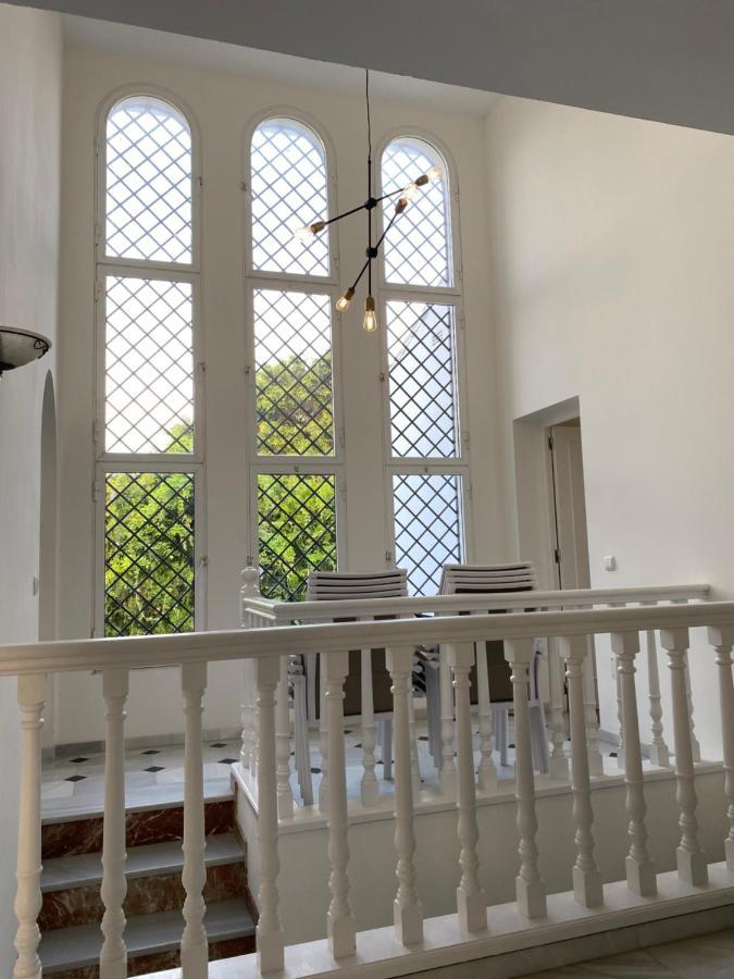 Villa With A Big Garden And Heated Pool