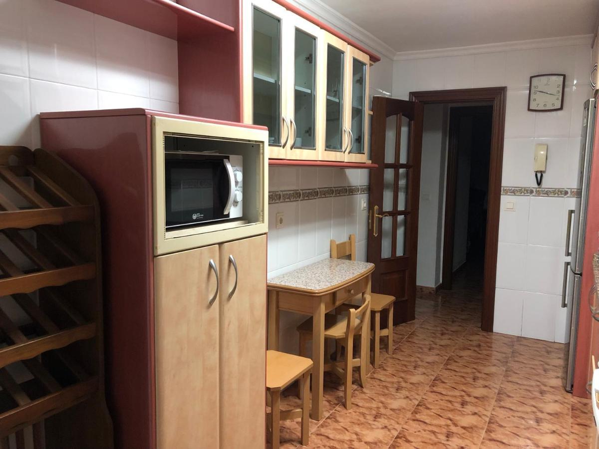 Piso En Pedregalejo A 50m De La Playa. Appartement *