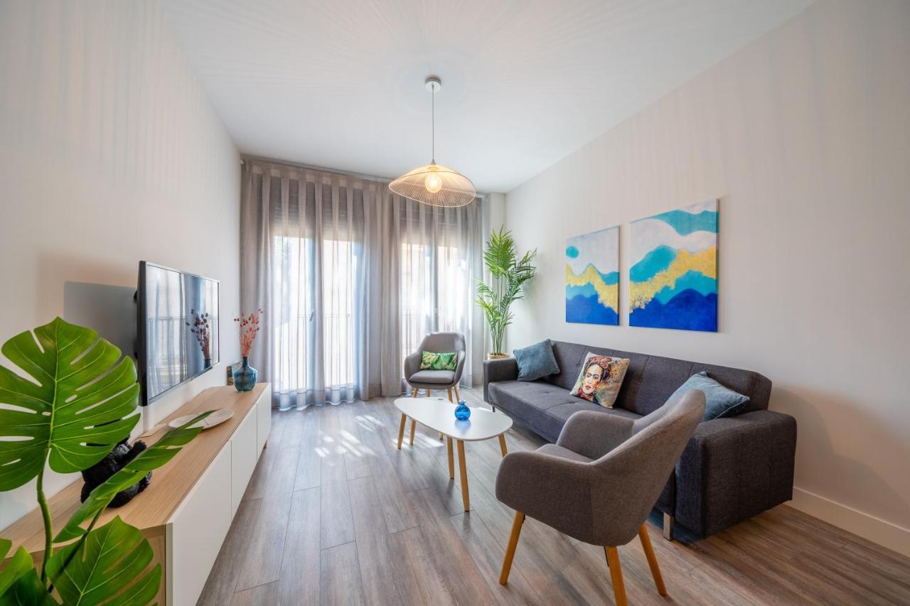 Centre Pool & Parking Apartment Malaga