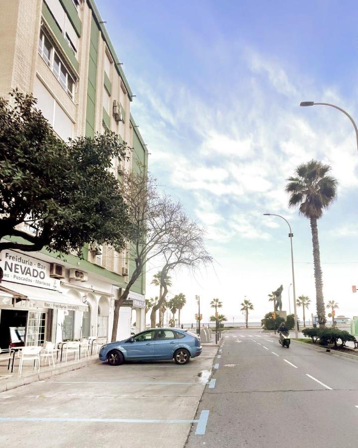 Holidays2malaga Tomas De Echeverria 150 Mts To Beach & High Speed Wifi & Parking Appartement Málaga