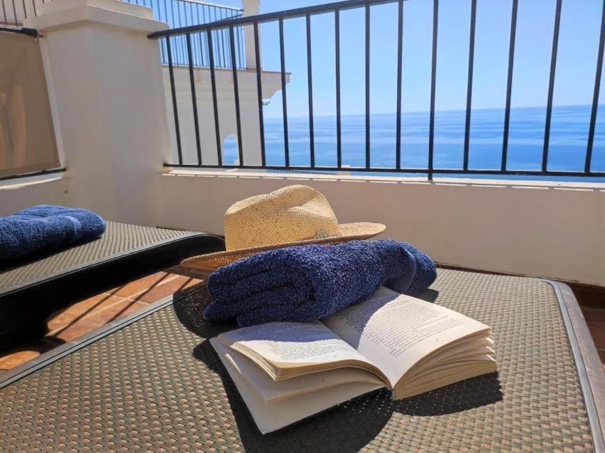 Amazing 2 Bedroom 2 Bathroom In Ladera De Mar, Nerja Appartamento Málaga