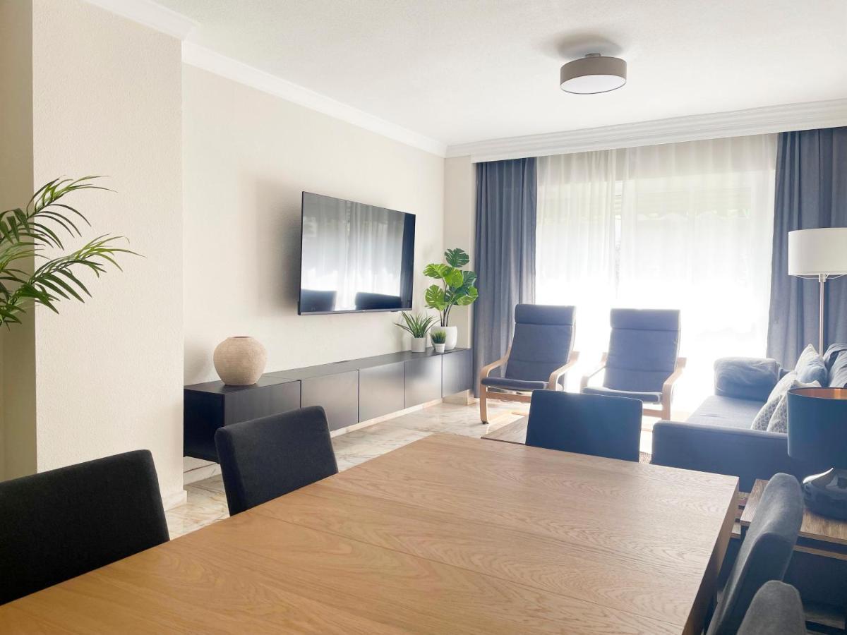 Holidays2malaga Tomas De Echeverria 150 Mts To Beach & High Speed Wifi & Parking Málaga
