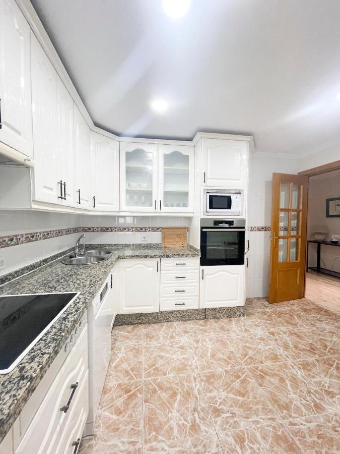 Holidays2malaga Tomas De Echeverria 150 Mts To Beach & High Speed Wifi & Parking * Málaga