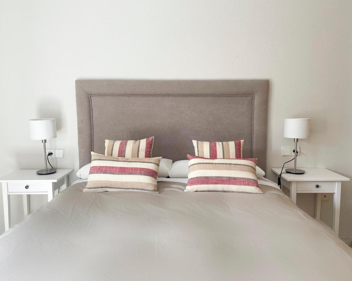 Holidays2malaga Tomas De Echeverria 150 Mts To Beach & High Speed Wifi & Parking Appartement *