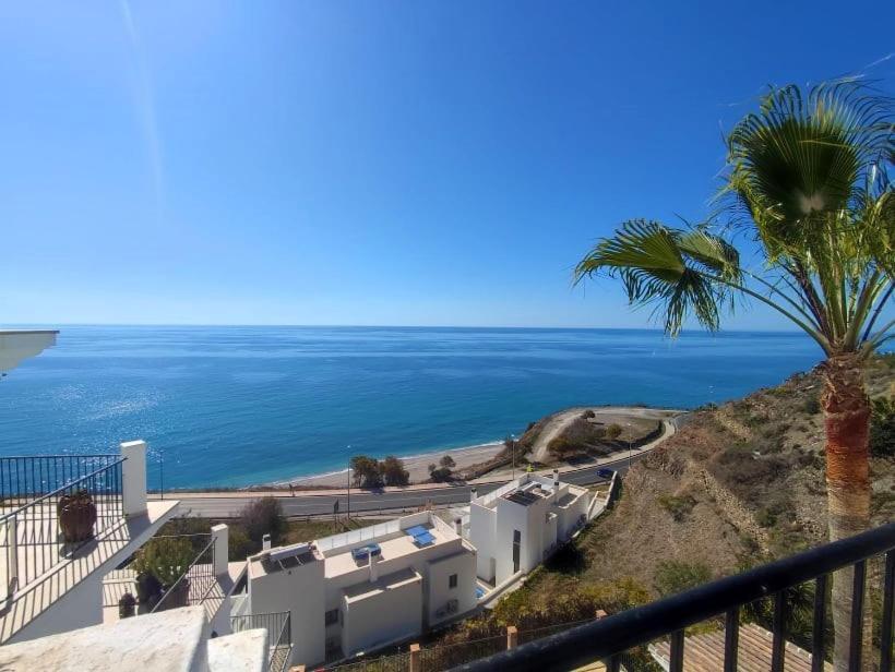 Amazing 2 Bedroom 2 Bathroom In Ladera De Mar, Nerja Appartamento