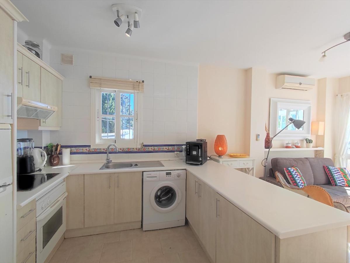 Amazing 2 Bedroom 2 Bathroom In Ladera De Mar, Nerja Appartamento