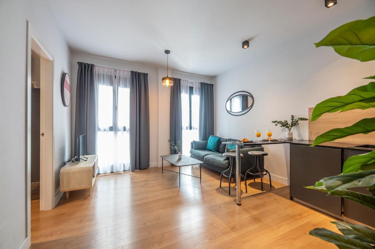 New -shared Pool & Solarium- 1a Apartment