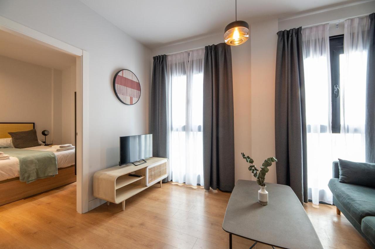 New -shared Pool & Solarium- 1a Apartment *