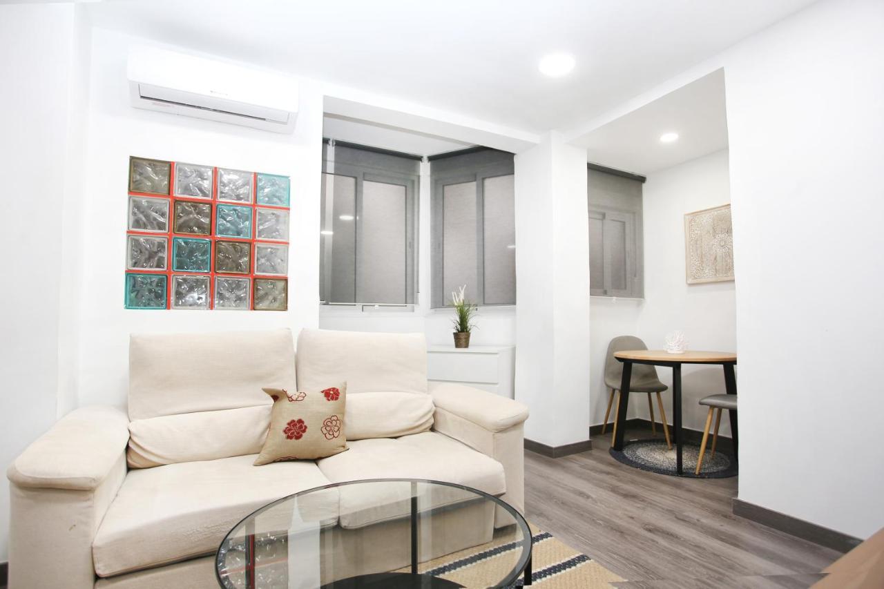 Apartamento En Calle Mendoza - Zona Huelin & 300 Mts De La Playa Apartment Malaga