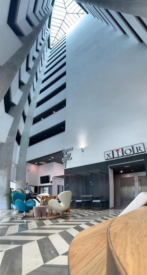 Residencia De Estudiantes Xior Teatinos Solo Estudiantes * Malaga
