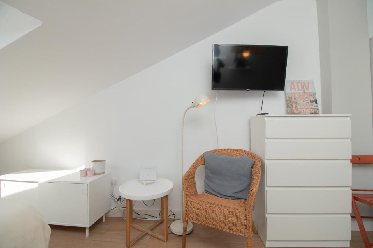 C96 - Brilliant Penthouse Studio Apartamento