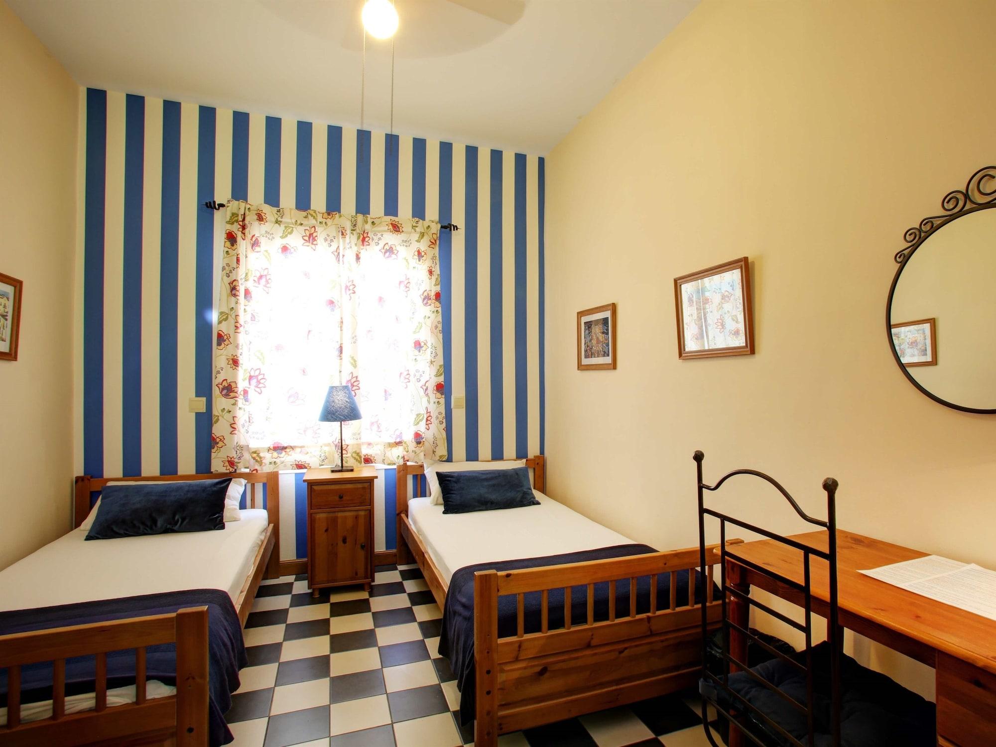 Málaga Lodge Guesthouse Pensión 3*
