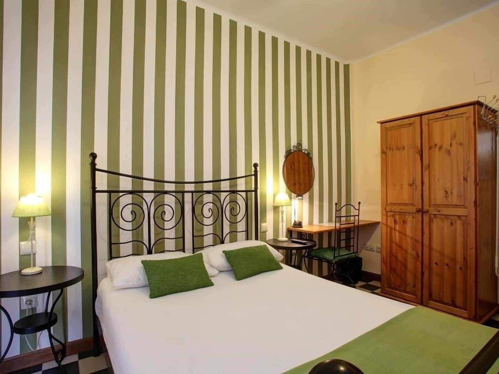Málaga Lodge Guesthouse Pensión