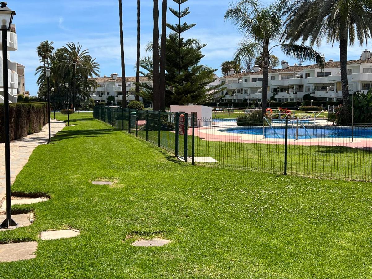 Lägenhet Fantastico Apartamento En La Costa Del Golf Málaga