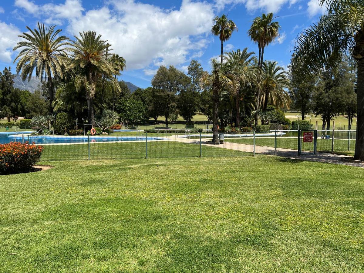 Lägenhet Fantastico Apartamento En La Costa Del Golf *