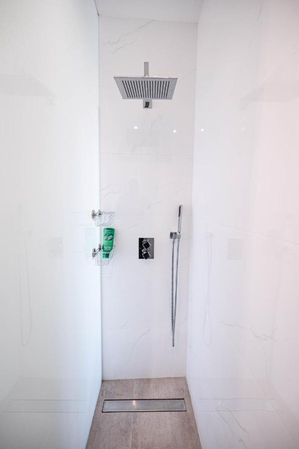 Shiny Mik Super Family Apartment *