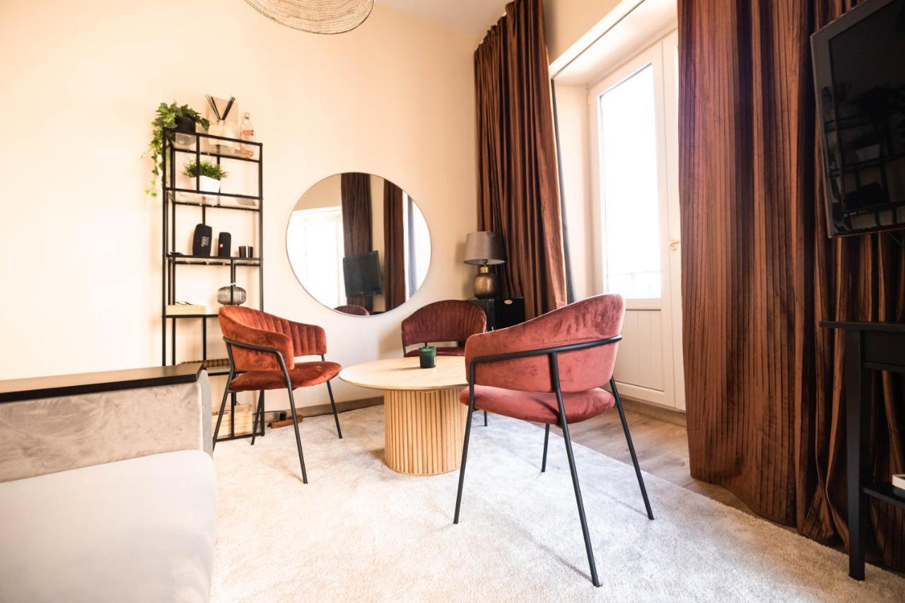 Apartment Shiny Mik Super Family *
