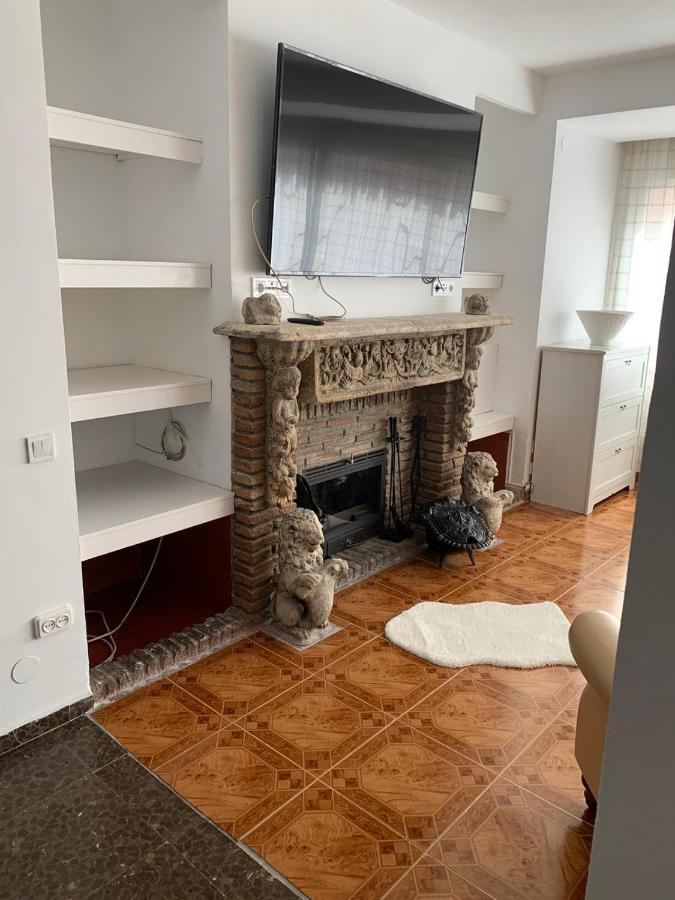 Appartement Mooi En Erg Ruim Met Openhaard
