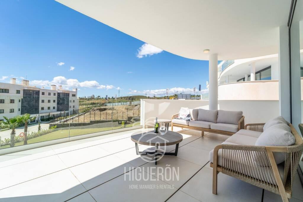 Higueronrentals The Palm *