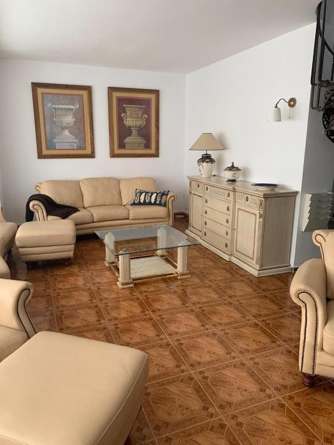 Appartement Mooi En Erg Ruim Met Openhaard *