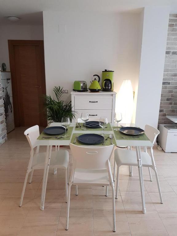 Guantanamera Eco-friendly Roomalaga By Bossh!