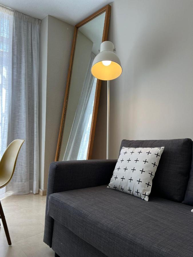 Gran Familiar, Amigos O Trabajo Apartamento