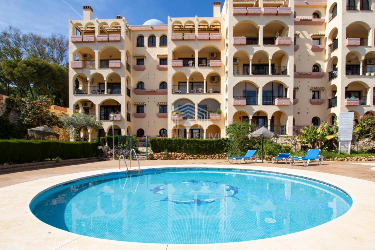 Contemporary Loft Style With Amazing Sea Views And With Direct Access To The Beach From The Community * Málaga