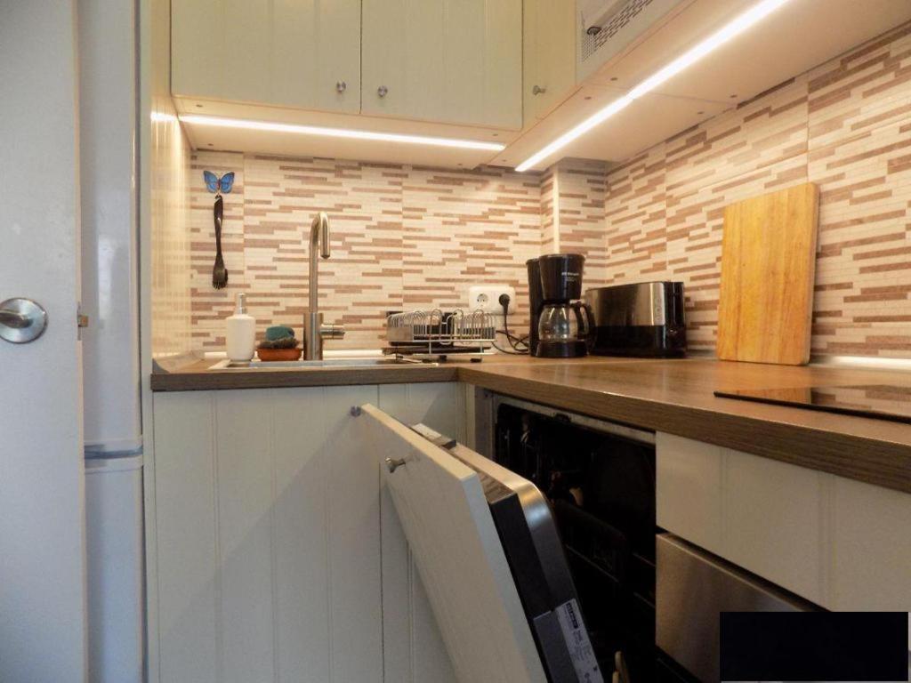 Precioso Apartamento Junto A Playa Y Con Piscina. Appartement