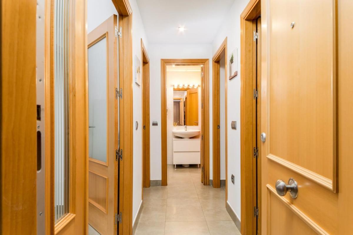 Appartement Homey 2 Bedroom In Town *