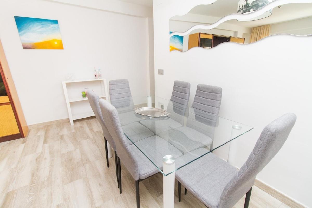Apartment C70 - Classy 4 Bedrooms Malaga