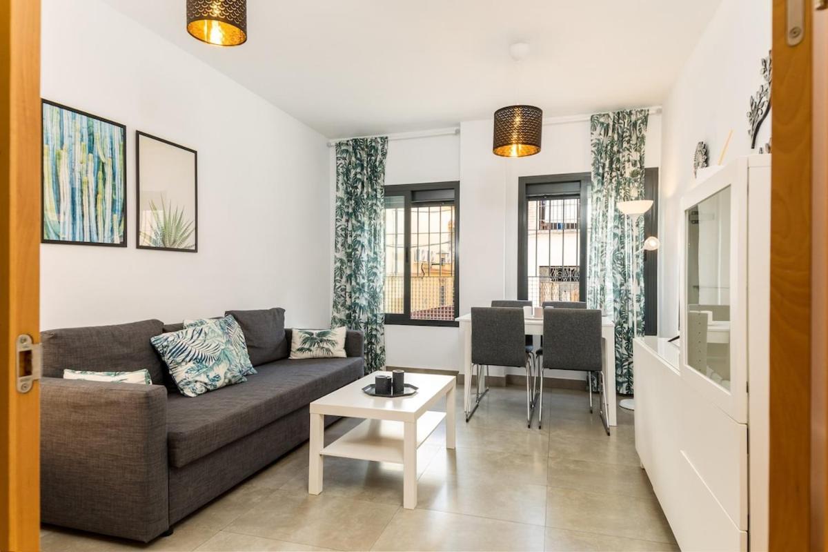 Homey 2 Bedroom In Town Appartement *